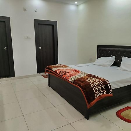 Hotel Dev International Khalilabad Exterior photo
